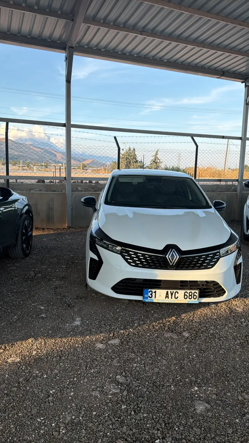 Renault Clio 2026 — fotoğraf 1
