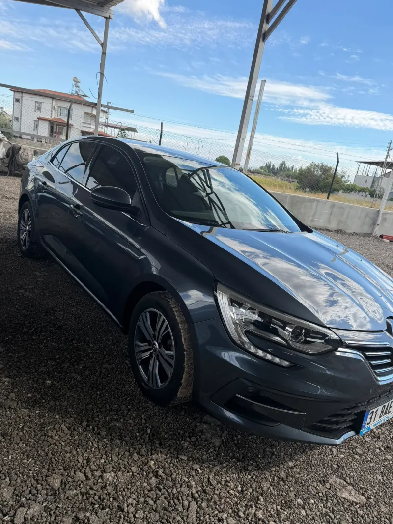Renault Megane 4 2025 — fotoğraf 2